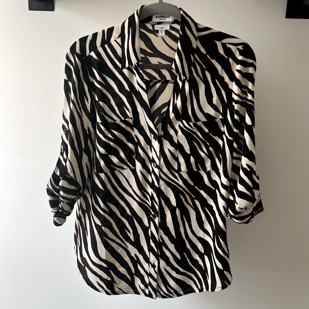 Express Portofino Tiger Print Slim Fit Blouse- Size M